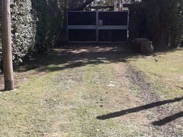 VENTA - Casa sobre calle comercial- Lote 585m2  - Tortugas Norte - Pilar
