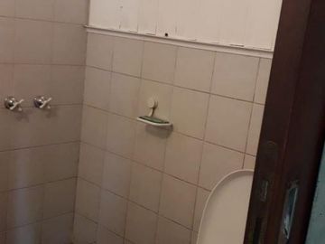 VENTA - Casa sobre calle comercial- Lote 585m2  - Tortugas Norte - Pilar