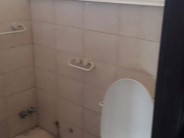 VENTA - Casa sobre calle comercial- Lote 585m2  - Tortugas Norte - Pilar