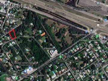 VENTA - Casa sobre calle comercial- Lote 585m2  - Tortugas Norte - Pilar