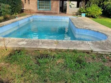VENTA - Casa sobre calle comercial- Lote 585m2  - Tortugas Norte - Pilar