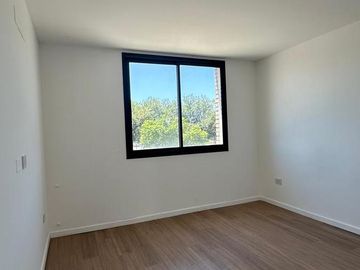 Casa en  venta La Calandria 3 dormitorios 3 baños con patrio frente espacio verde