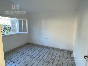 Casa en venta 2 dormitorios - Unquillo - Azopardo 417.