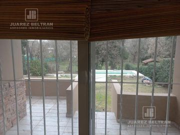 Casa en venta 2 dormitorios - Unquillo - Azopardo 417.