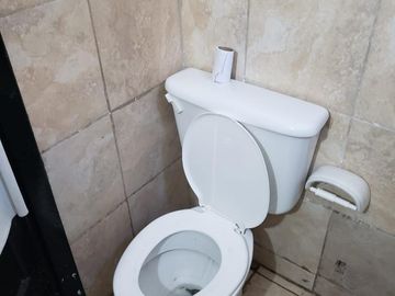 Casa en venta - 2 Dormitorios 1 Baño - 100Mts2 - Berazategui