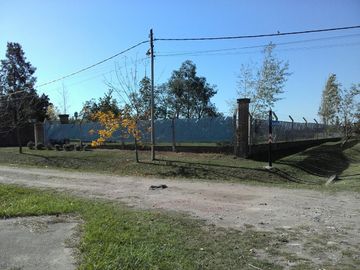 Casa a terminar en venta - 2 Dormitorios 2 Baños - 2.000Mts2 - Los Ombúes, Florencio Varela