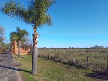 Casa a terminar en venta - 2 Dormitorios 2 Baños - 2.000Mts2 - Los Ombúes, Florencio Varela
