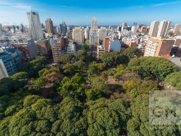 ALQUILER  2 AMBIENTES  LUMINOSO, FULL AMENITIES,  AMOBLADO CON COCHERA - PISO ALTO
