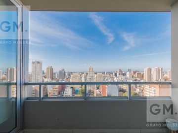 ALQUILER  2 AMBIENTES  LUMINOSO, FULL AMENITIES,  AMOBLADO CON COCHERA - PISO ALTO