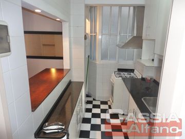 DEPARTAMENTO DOS AMBIENTES DETALL. CATEG. AMPLIO, INTERNO LUMINOSO - OPORTUNIDAD!