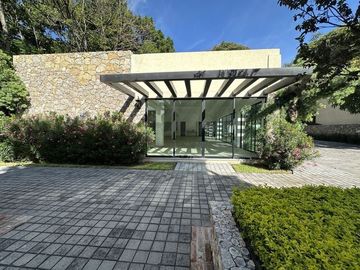 VENTA HERMOSA CASA  CON TERRAZA PRIVA EN  CONDOMINIO ARBOLADA YAUTEPEC , MORELOS