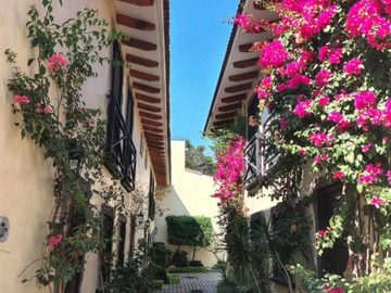 VENTA HERMOSA CASA  CON TERRAZA PRIVA EN  CONDOMINIO ARBOLADA YAUTEPEC , MORELOS