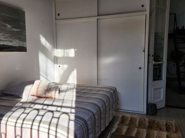 PH con local y departamento en venta en Boedo!