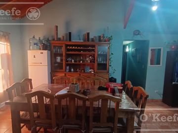Casa en  venta -Abasto, La Plata 1000 m2 con escritura