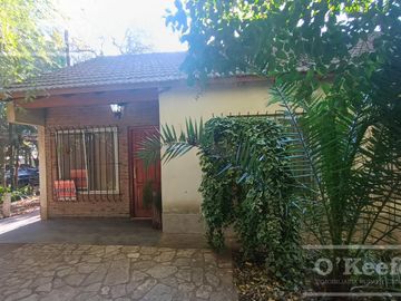 Casa en  venta -Abasto, La Plata 1000 m2 con escritura
