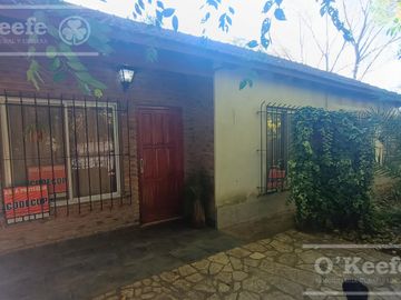 Casa en  venta -Abasto, La Plata 1000 m2 con escritura
