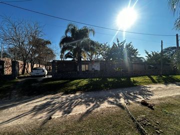 Casa 2D en venta en El Cadillal