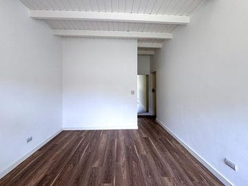 VENTA - Casa 3 dormitorios, piscina y galería. Cantegril, Funes,