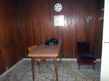 Venta de Casa 6 Amb.   C/Depto. 2 Amb.  en San Justo -   Buen Estado