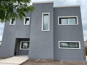 Casa en  Venta en Barrio San Pablo