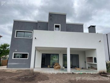 Casa en  Venta en Barrio San Pablo