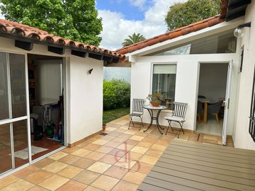 Casa en  Adrogué