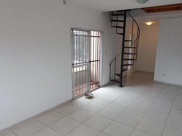 DEPTO. 3 AMB. VENTA APTO CREDITO Arturo Illia 2727 N°5