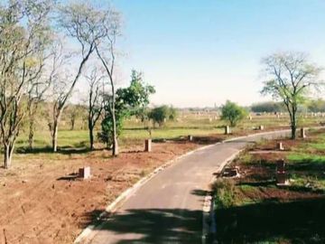 Oportunidad!! lote en barrio Village Plaza. Bella Vista.