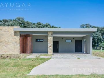 Venta Casa - Medal Country Club / Pilar - Financiación