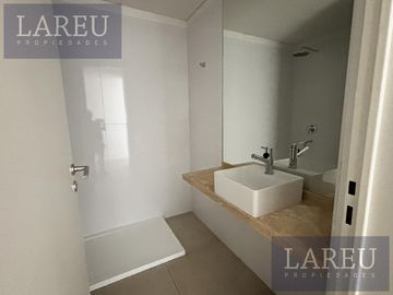 Departamento 3 ambientes en 46 Plaza