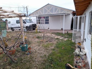 VENTA 2 CASAS DE 1 DORM.  C/U - B° LLEQUÉN VILLA EL CHOCÓN, NEUQUÉN