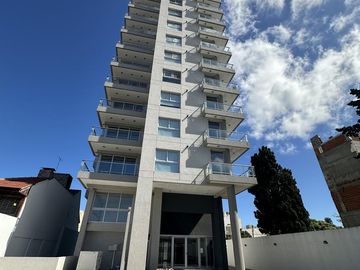 Venta departamento 2 ambientes a estrenar con balcón en Berazategui