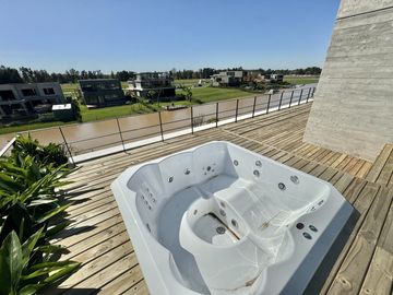 Casa en  Venta en El Yacht