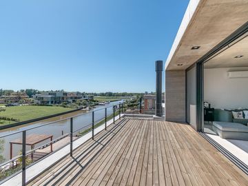 Casa en  Venta en El Yacht