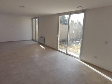 VENTA CASA 3 DORMITORIOS - B° PARQUES DE TALEROS, NEUQUÉN CAPITAL