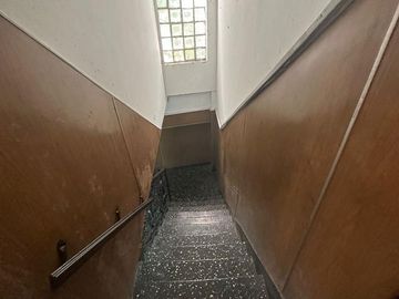 Galpón - Deposito 1.900 m2 en venta o  alquiler en balvanera