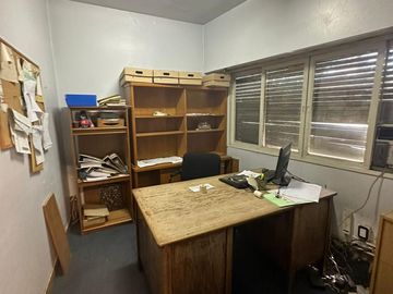 Galpón - Deposito 1.900 m2 en venta o  alquiler en balvanera