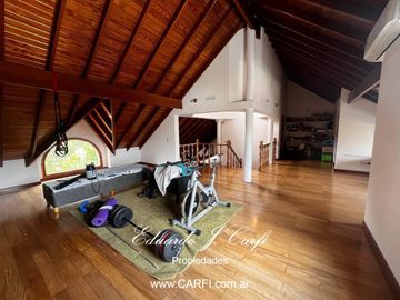 Venta de casa 4 ambientes - Castelar Norte