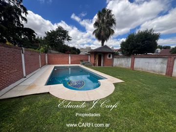 Venta de casa 4 ambientes - Castelar Norte