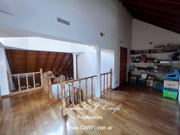 Venta de casa 4 ambientes - Castelar Norte