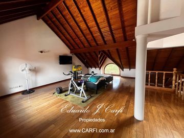 Venta de casa 4 ambientes - Castelar Norte