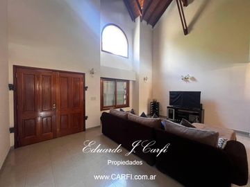 Venta de casa 4 ambientes - Castelar Norte