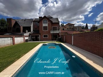 Venta de casa 4 ambientes - Castelar Norte