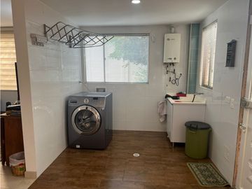 Chía, Cra 9 antigua, 800 M2 lote, 380 m2 construidos
