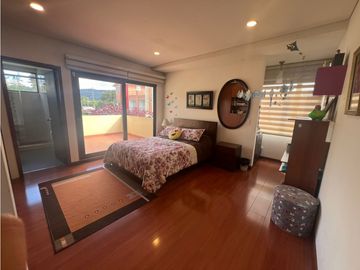 Chía, Cra 9 antigua, 800 M2 lote, 380 m2 construidos