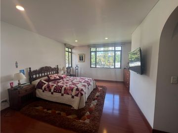 Chía, Cra 9 antigua, 800 M2 lote, 380 m2 construidos
