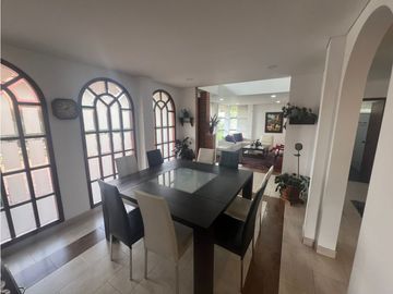 Chía, Cra 9 antigua, 800 M2 lote, 380 m2 construidos