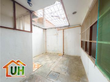 00632 - ALQUILO CASA PUCALPA - 02 PISOS - ZONA CENTRICA