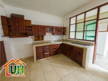 00632 - ALQUILO CASA PUCALPA - 02 PISOS - ZONA CENTRICA