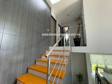 CASA EN VENTA EN CLUB DE GOLF TEQUISQUIAPAN greta